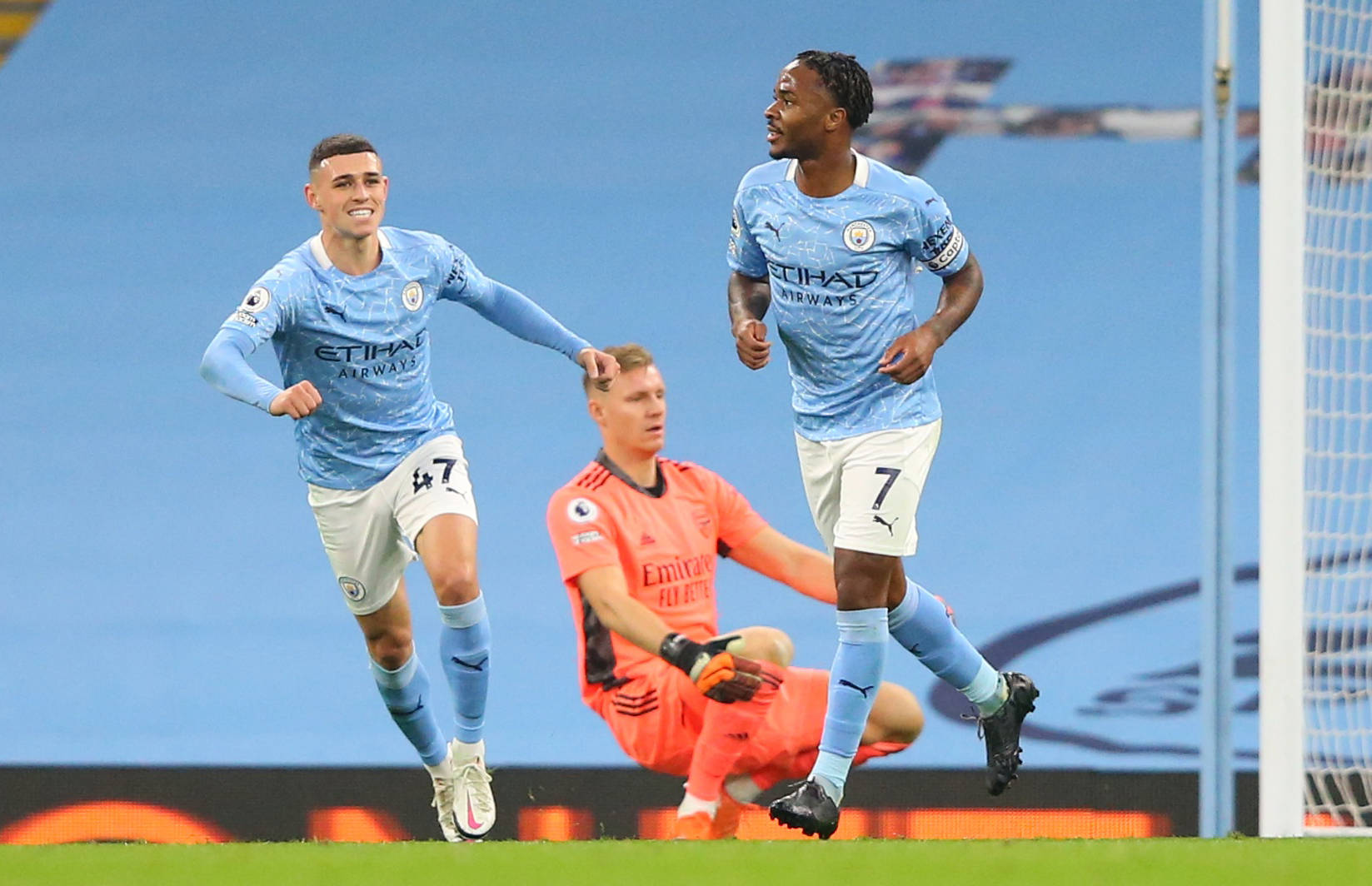 他积极投入 他积极投入