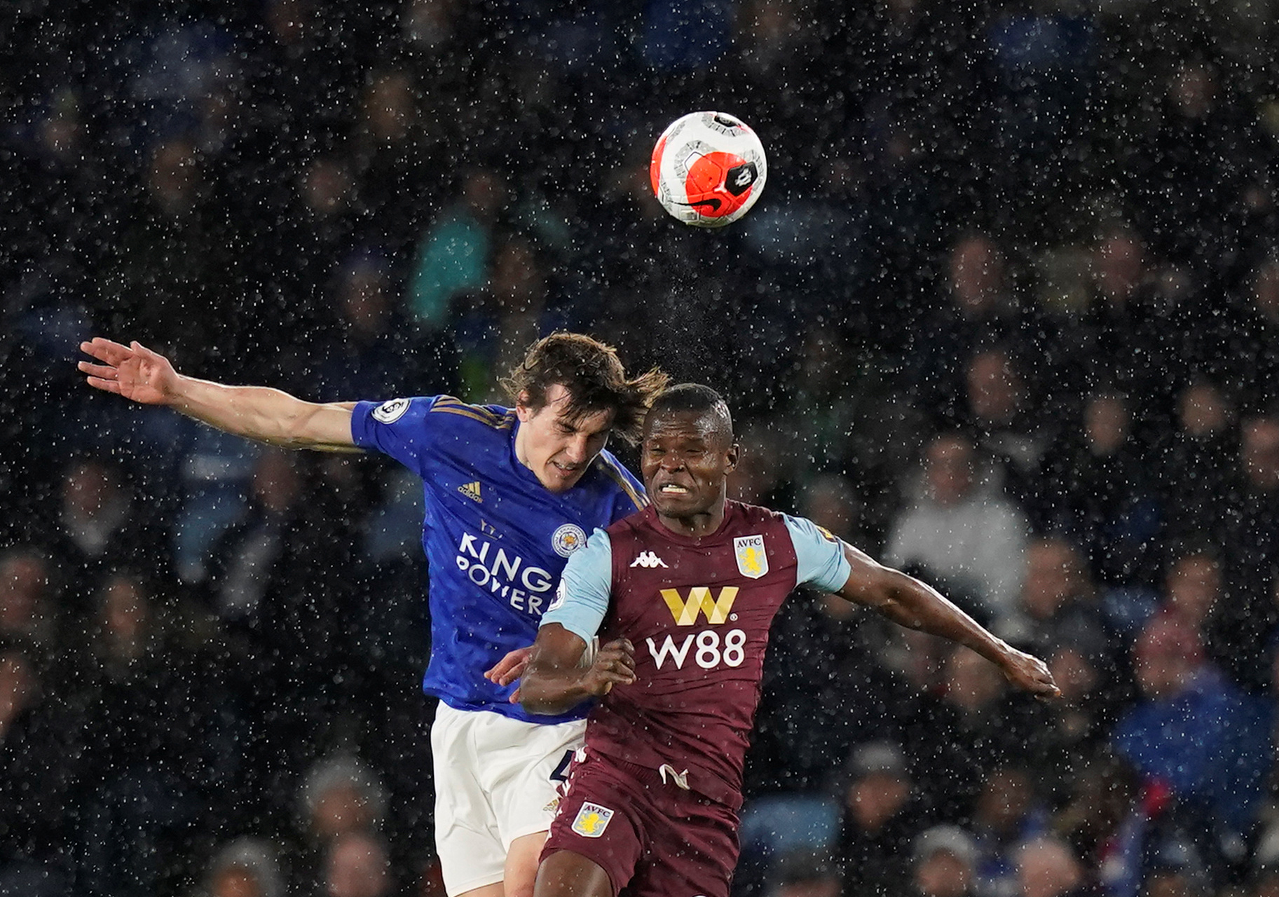 外界质疑增 外界质疑增